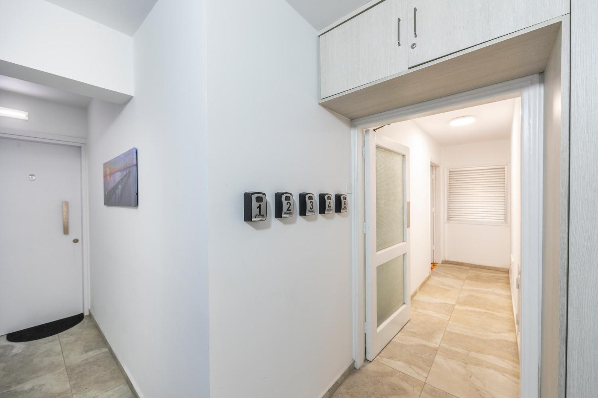 C-Premium Apts 100M From Beach And City Centre Lárnaca Exterior foto